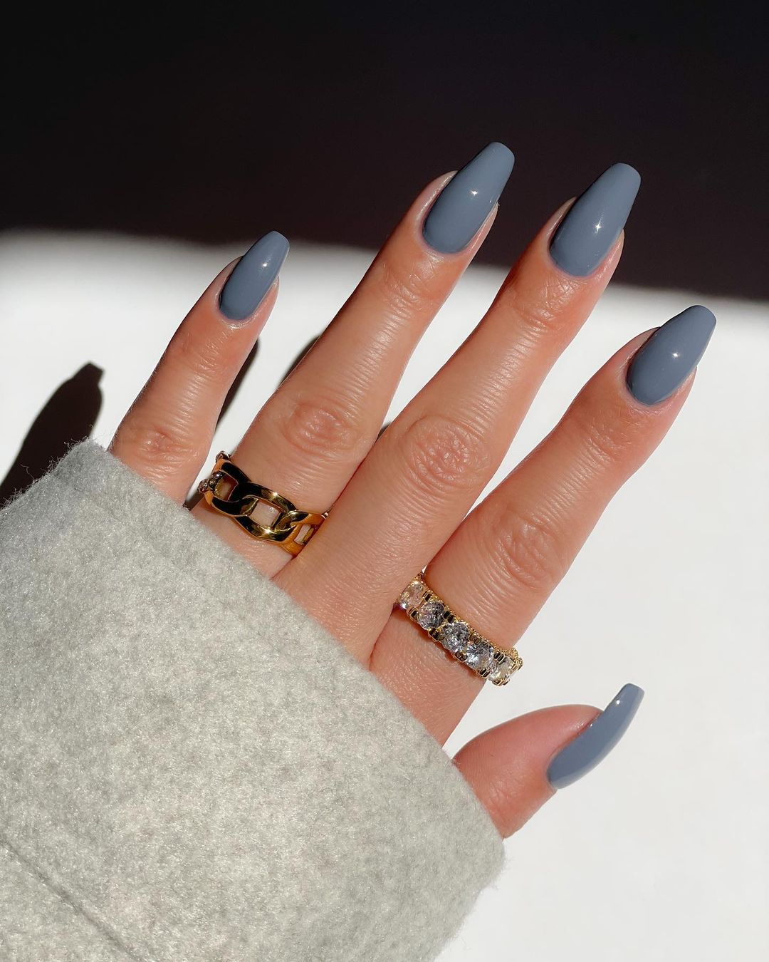 Diseños de uñas color gris - Disseynails en Instagram