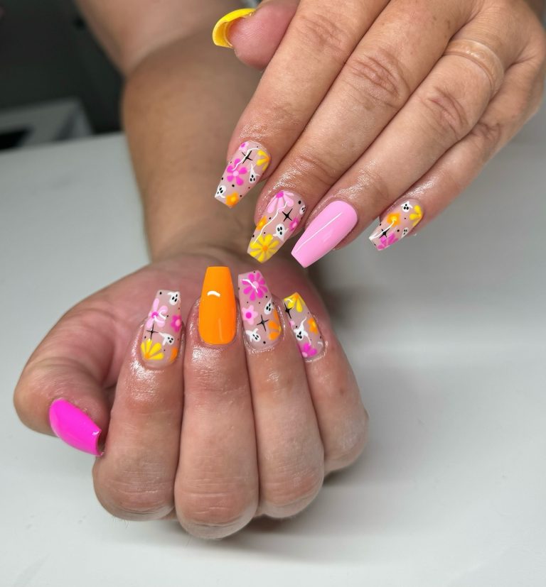 TOP 64 Mejores Tendencias en Diseños de Uñas 2025 ¡Ideas que Debes